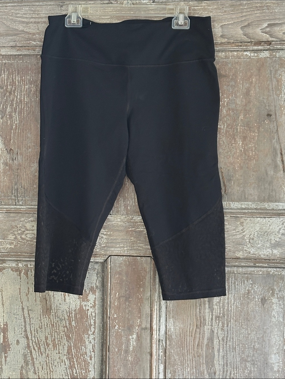 Victoria's Secret Black Cropped Leggings